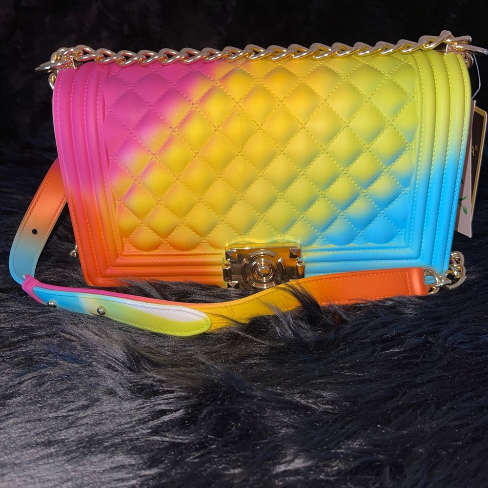 Hand bag